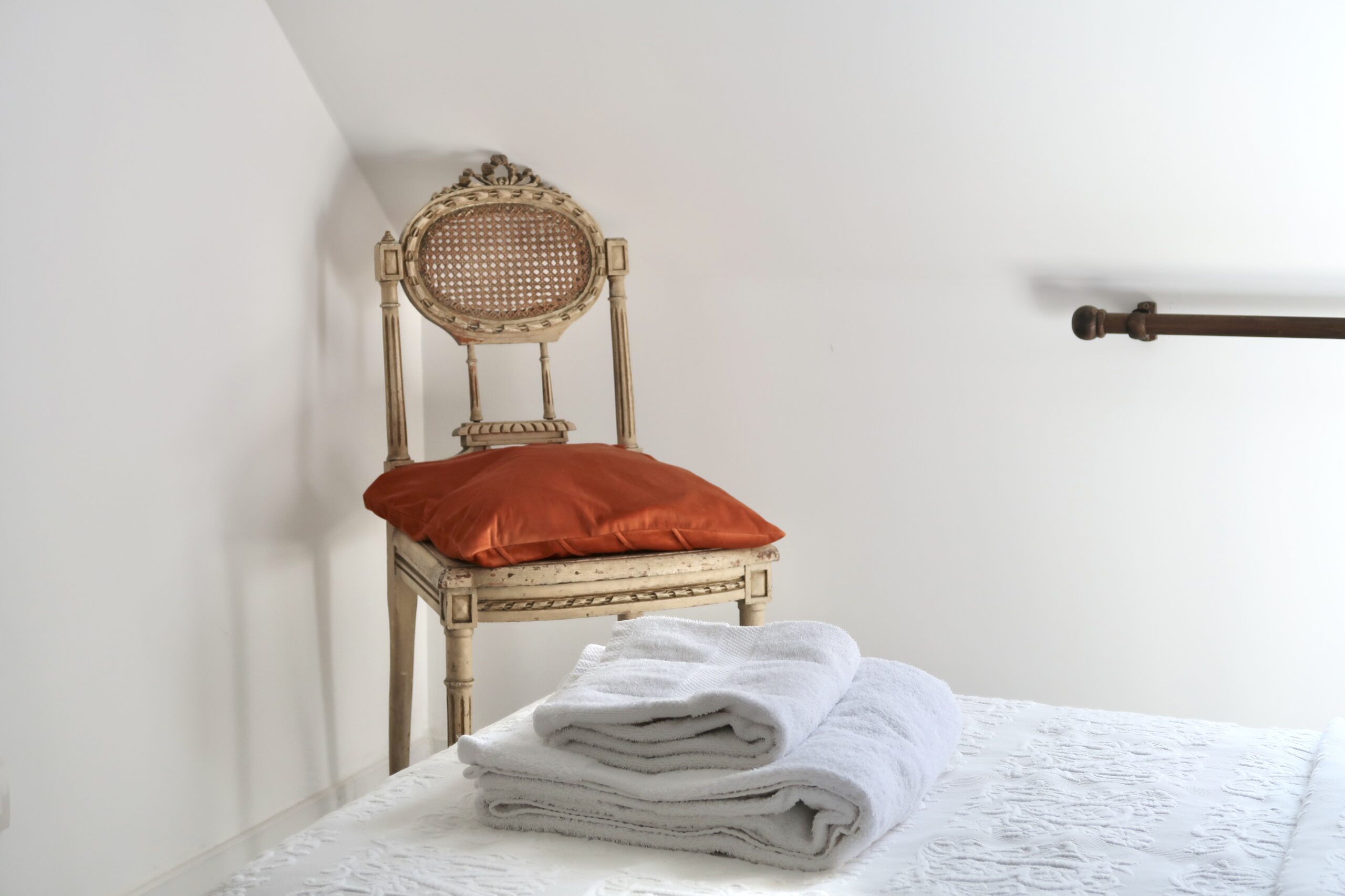 La Grange a Grains - Gite Pavot - chambre bureau c