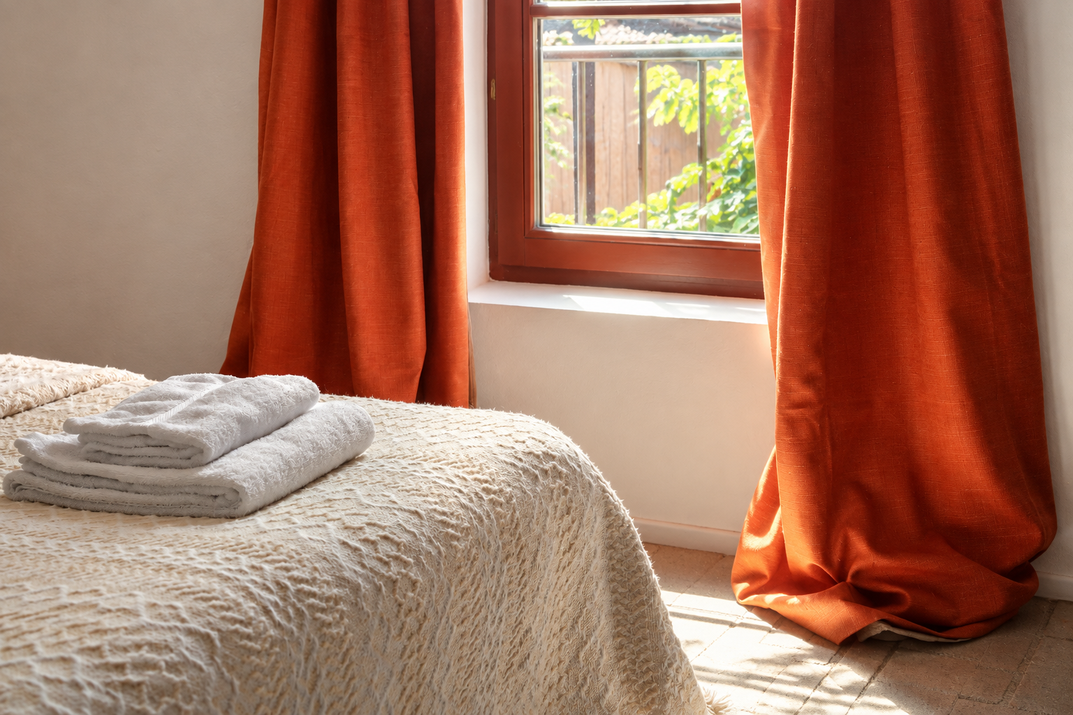 La Grange a Grains - Gite Pavot - chambre principale d
