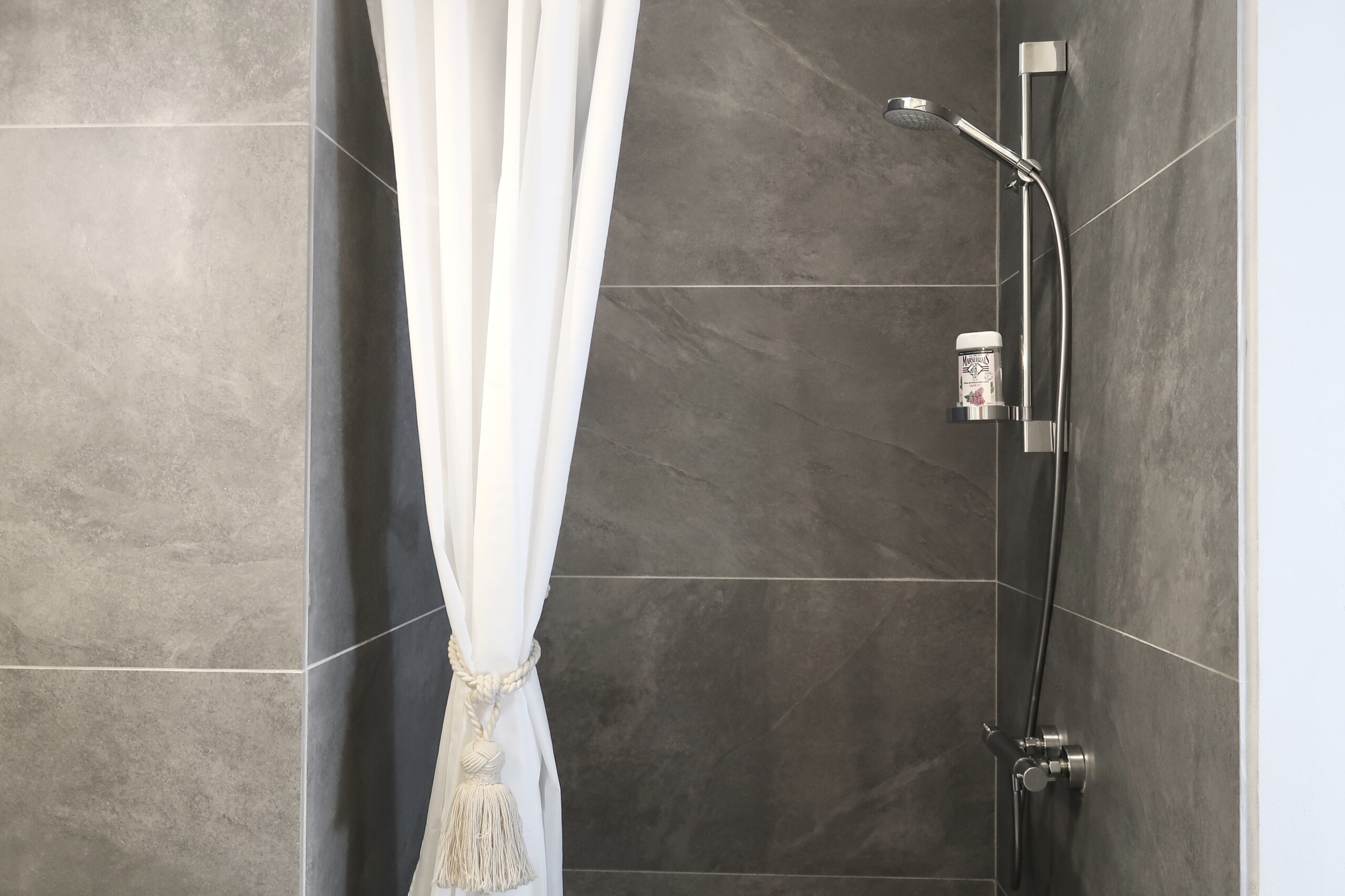 La Grange a Grains - Chambre hote Orge - salle de douche 1