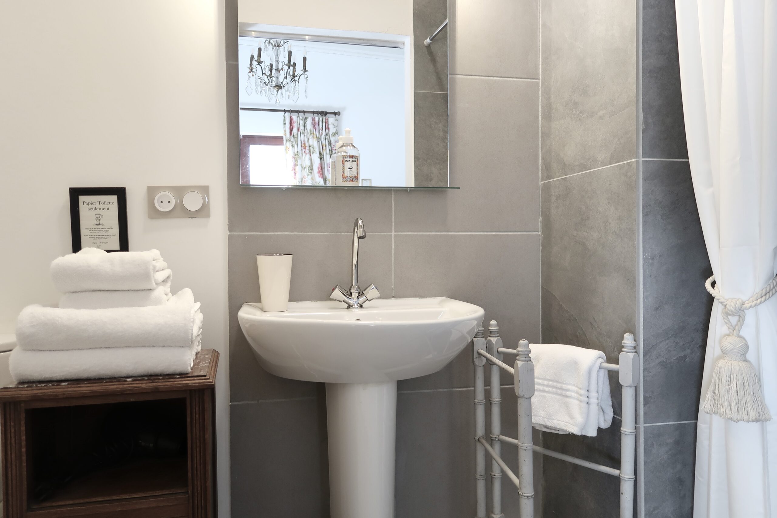 La Grange a Grains - Chambre hote Orge - salle de douche 2